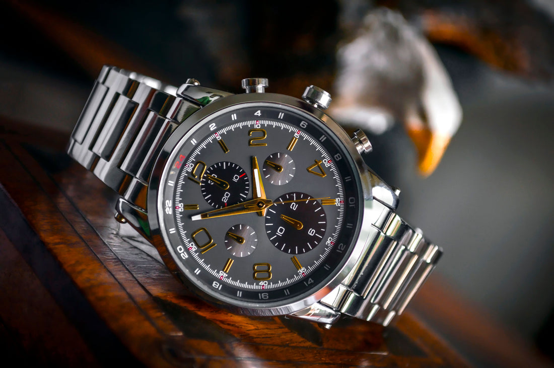 Waterproof smartwatch IP67 water resistant watch outdoors